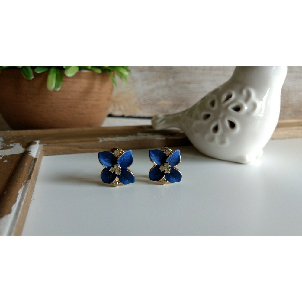 🌸Blue Flower Earrings🌸